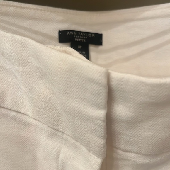 Ann Taylor Factory white linen pants - Picture 2 of 3